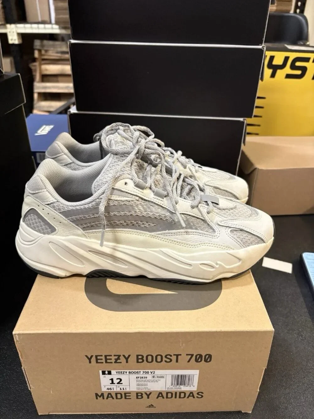 WORN Men’s Yeezy Boost 700 V2 Static EF2829 Size 12 WITH BOX